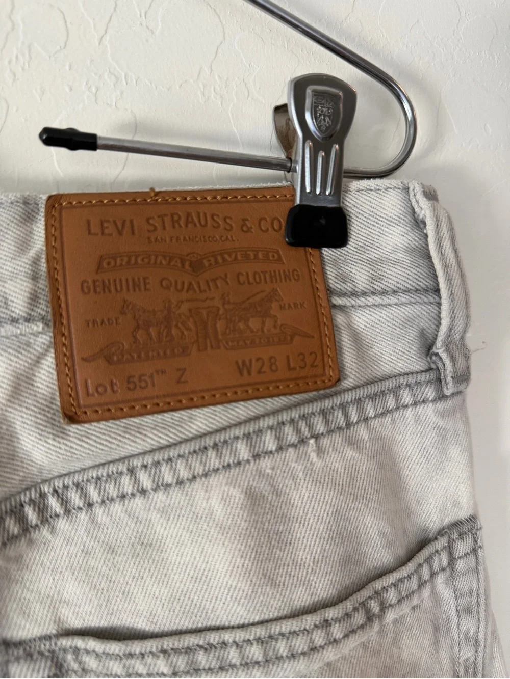 Levis Premium 551 Z Mens 28x32 Gray Acid Authentic Straight 80s Ankle 5 Pocket